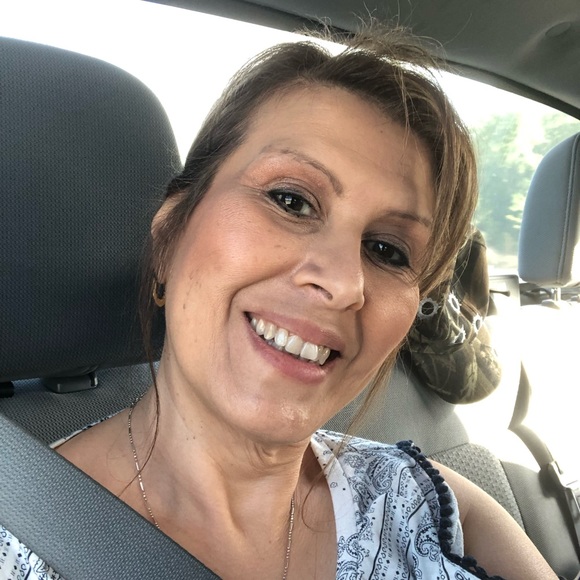 Meet your Posher, Emma - Picture 3 of 8